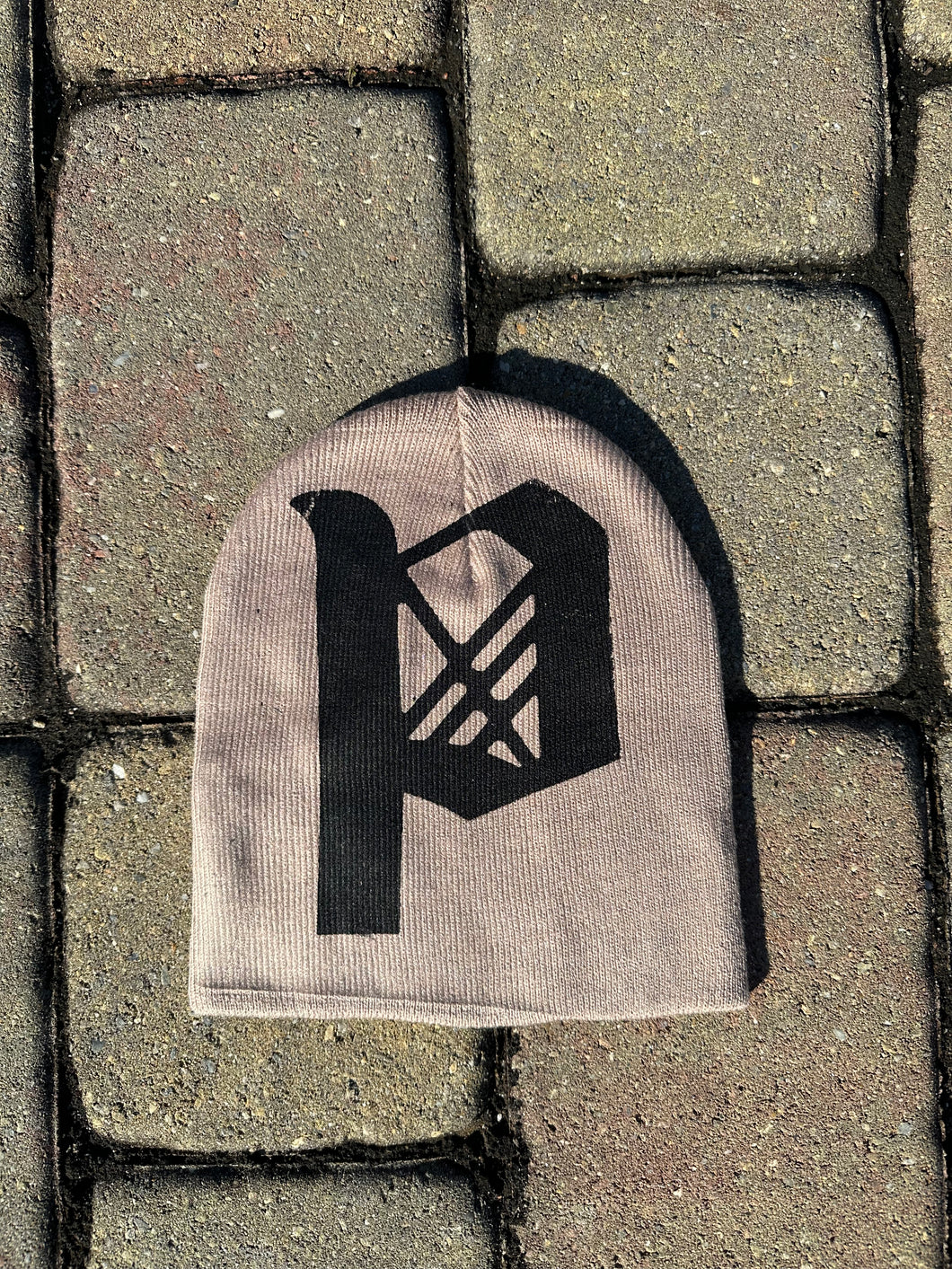 *P Light Brown Skully